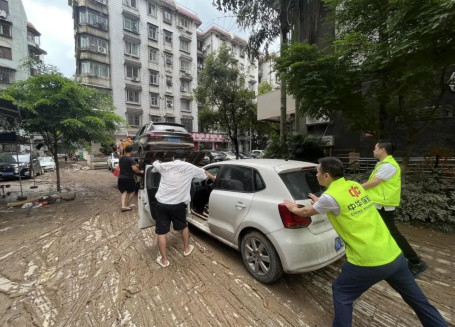 中華財險全力應(yīng)對暴雨災(zāi)害天氣