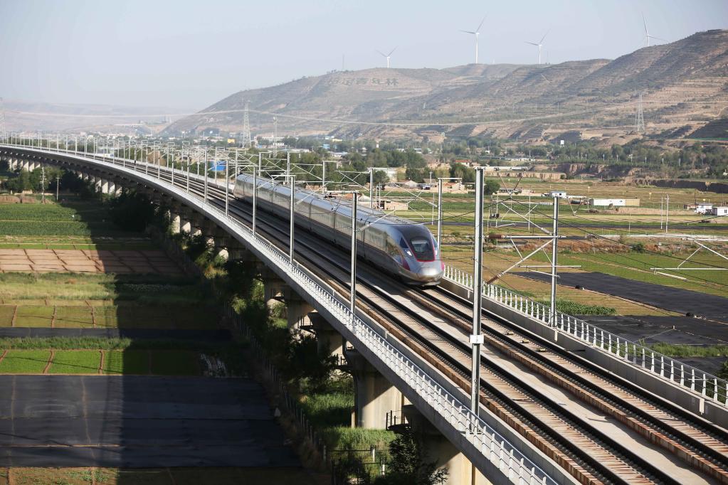 全國(guó)鐵路7月1日起實(shí)行新的列車(chē)運(yùn)行圖