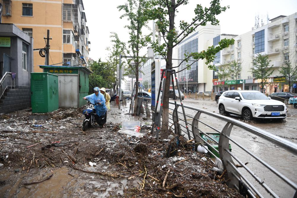 北京：雨中門頭溝現(xiàn)場(chǎng)直擊