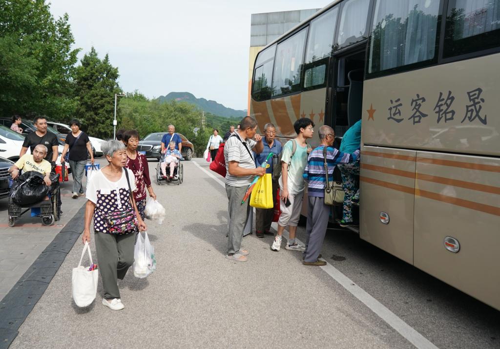 新華全媒+丨北京房山部分安置點(diǎn)村民重回家園