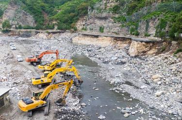 新華全媒+丨北京努力復通山區(qū)道路