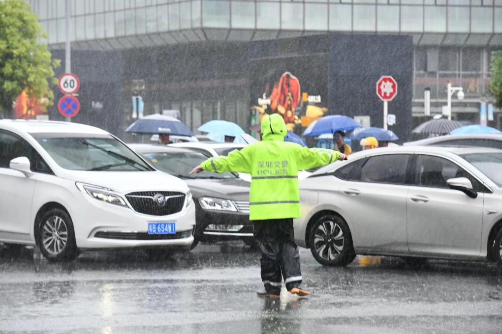 深圳普降極端特大暴雨