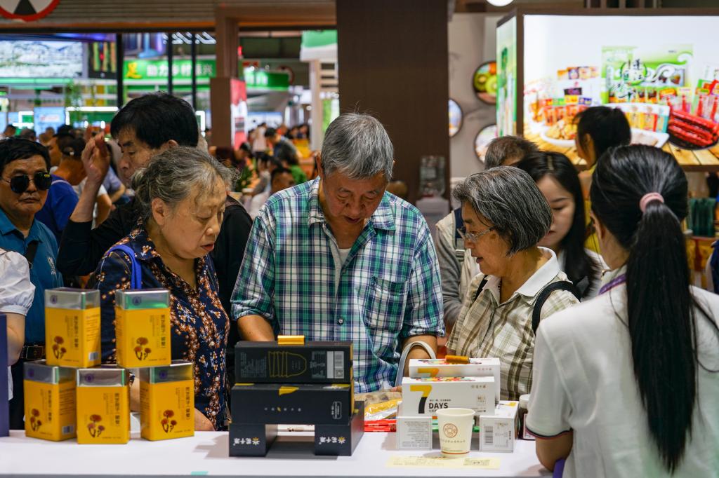 第二十一屆中國西部（重慶）國際農(nóng)產(chǎn)品交易會(huì)舉行