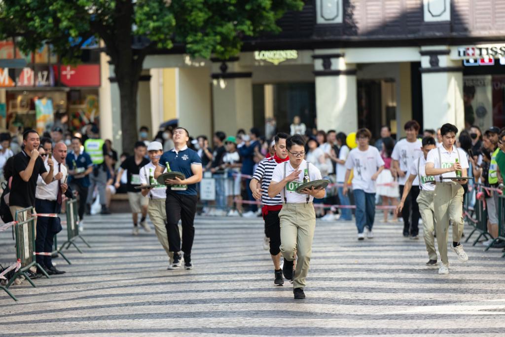 世界旅游日：澳門旅游局舉辦托盤比賽